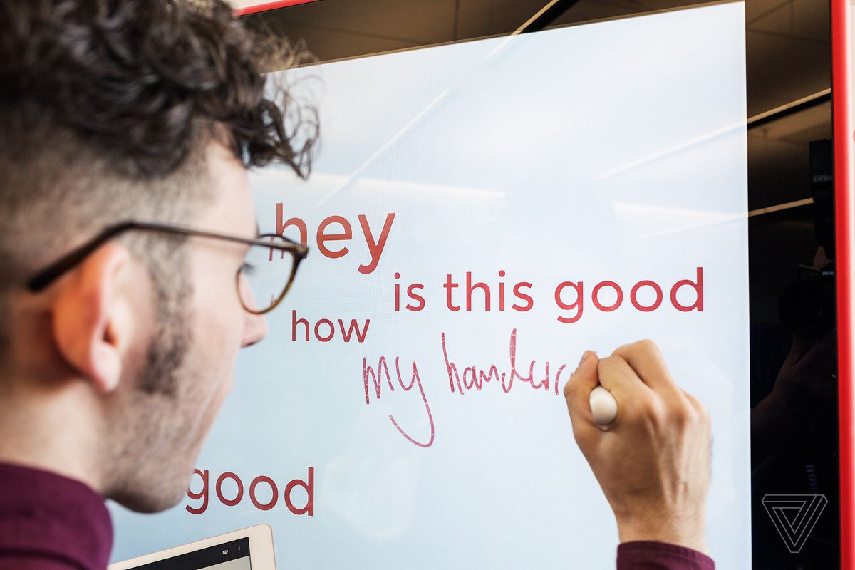 وایت برد هوشمند گوگل، رقیبی سر سخت برای Surface Hub